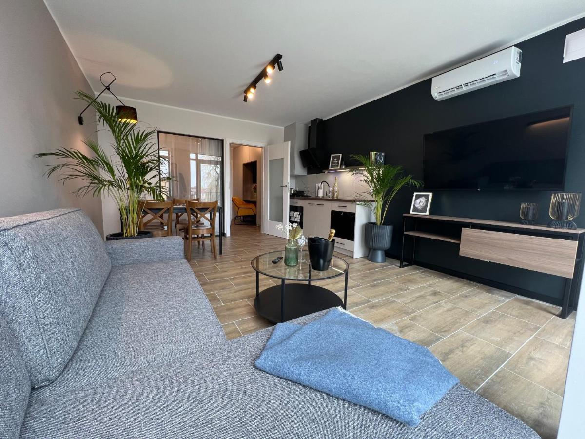 Party Avangarde Apartments City Center ウェバ エクステリア 写真