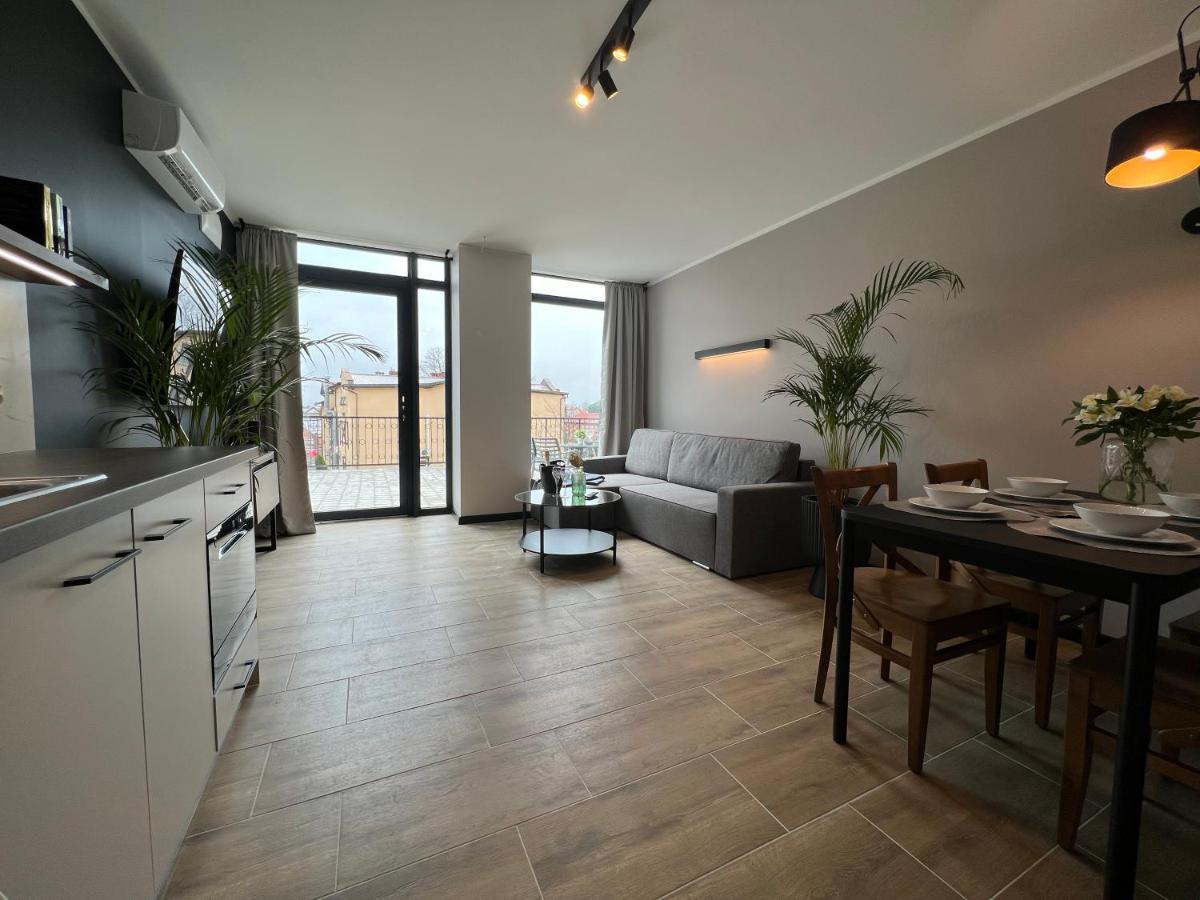 Party Avangarde Apartments City Center ウェバ エクステリア 写真