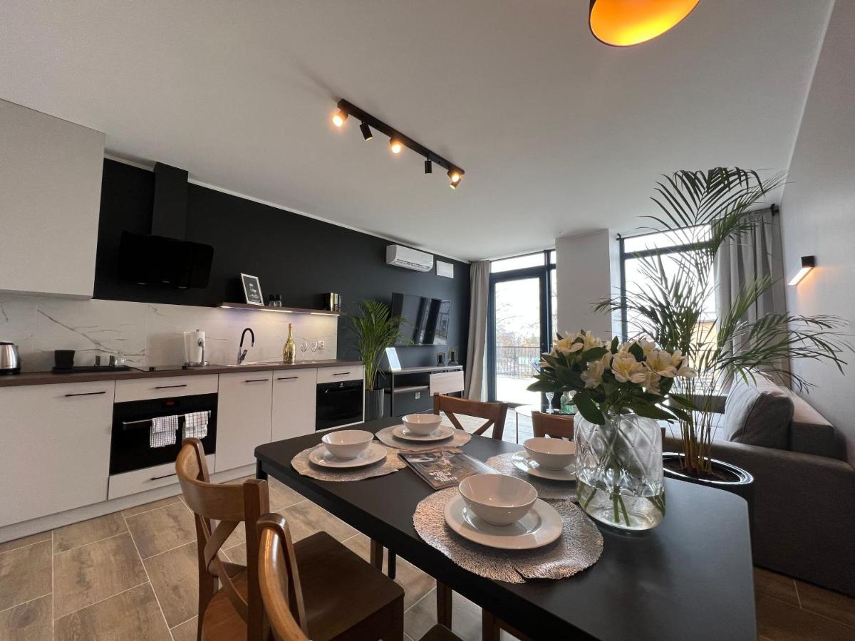 Party Avangarde Apartments City Center ウェバ エクステリア 写真