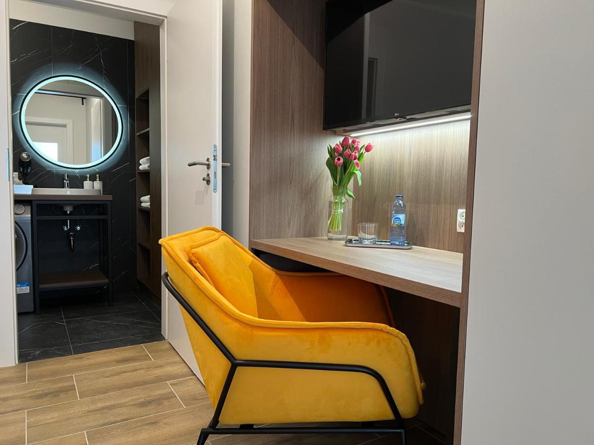 Party Avangarde Apartments City Center ウェバ エクステリア 写真